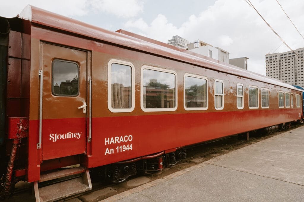 sjourney train